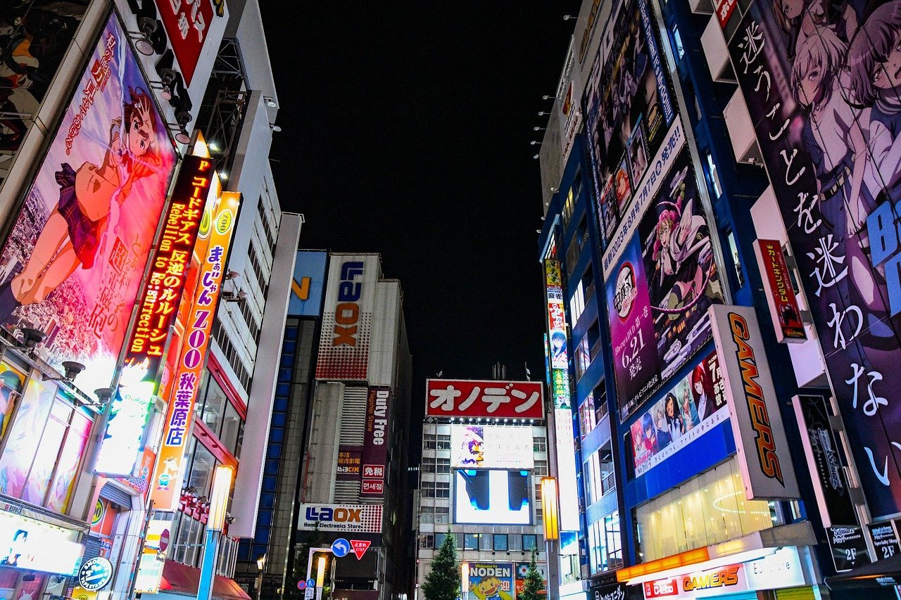 best things to do in Akihabara. Akihabara at night, multiple buildings illuminated.